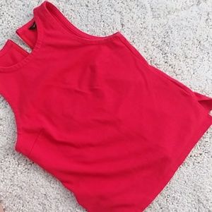 Cut sleeve top
